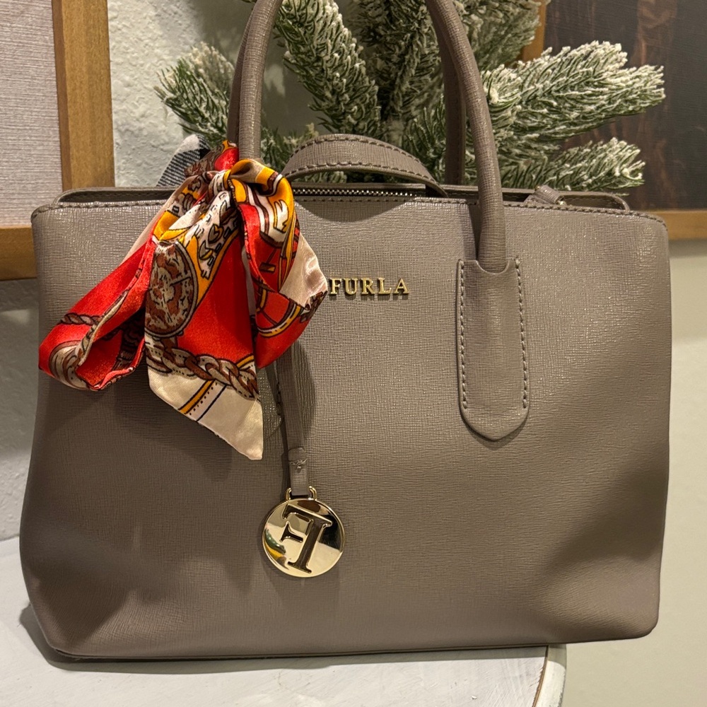 🎁Furla Taupe Satchel with Crossbody Strap EUC